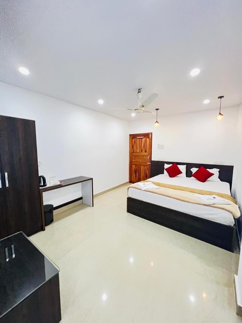 Sea Shore Residency Port Blair Buitenkant foto