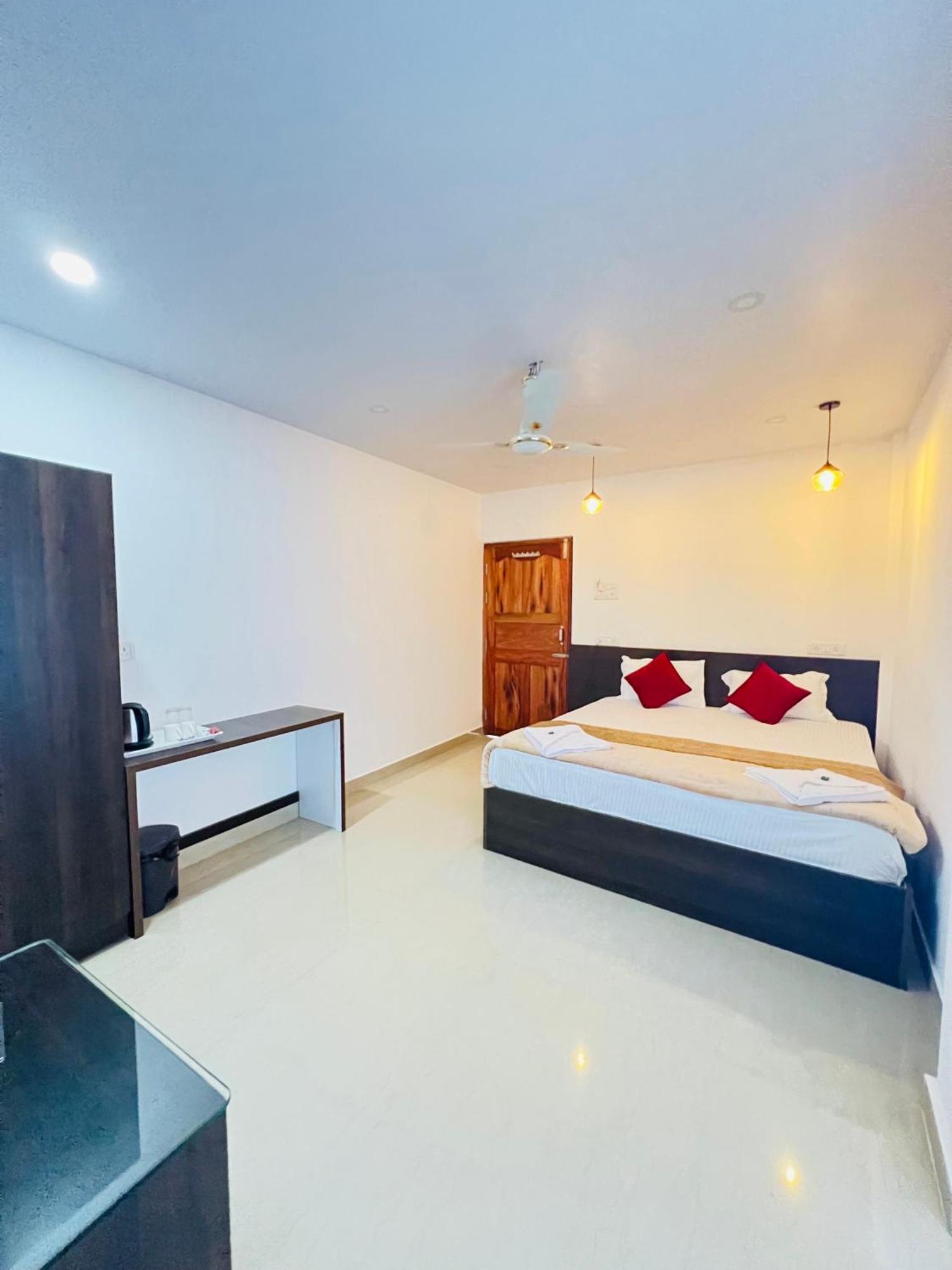 Sea Shore Residency Port Blair Buitenkant foto