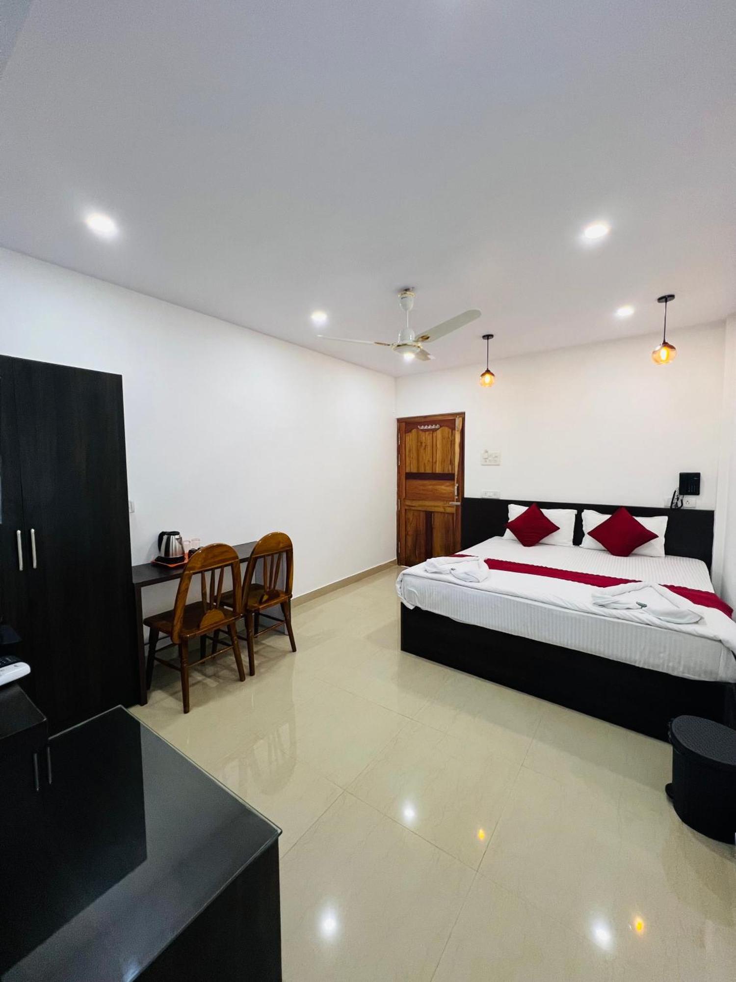 Sea Shore Residency Port Blair Buitenkant foto
